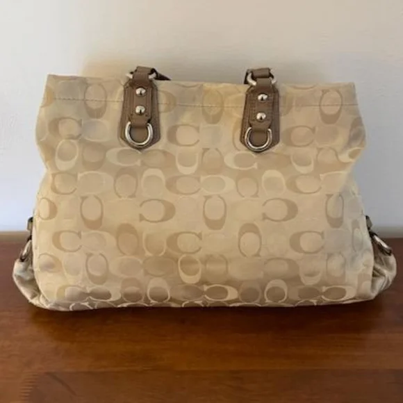 Coach handbag - Picture 2 of 5